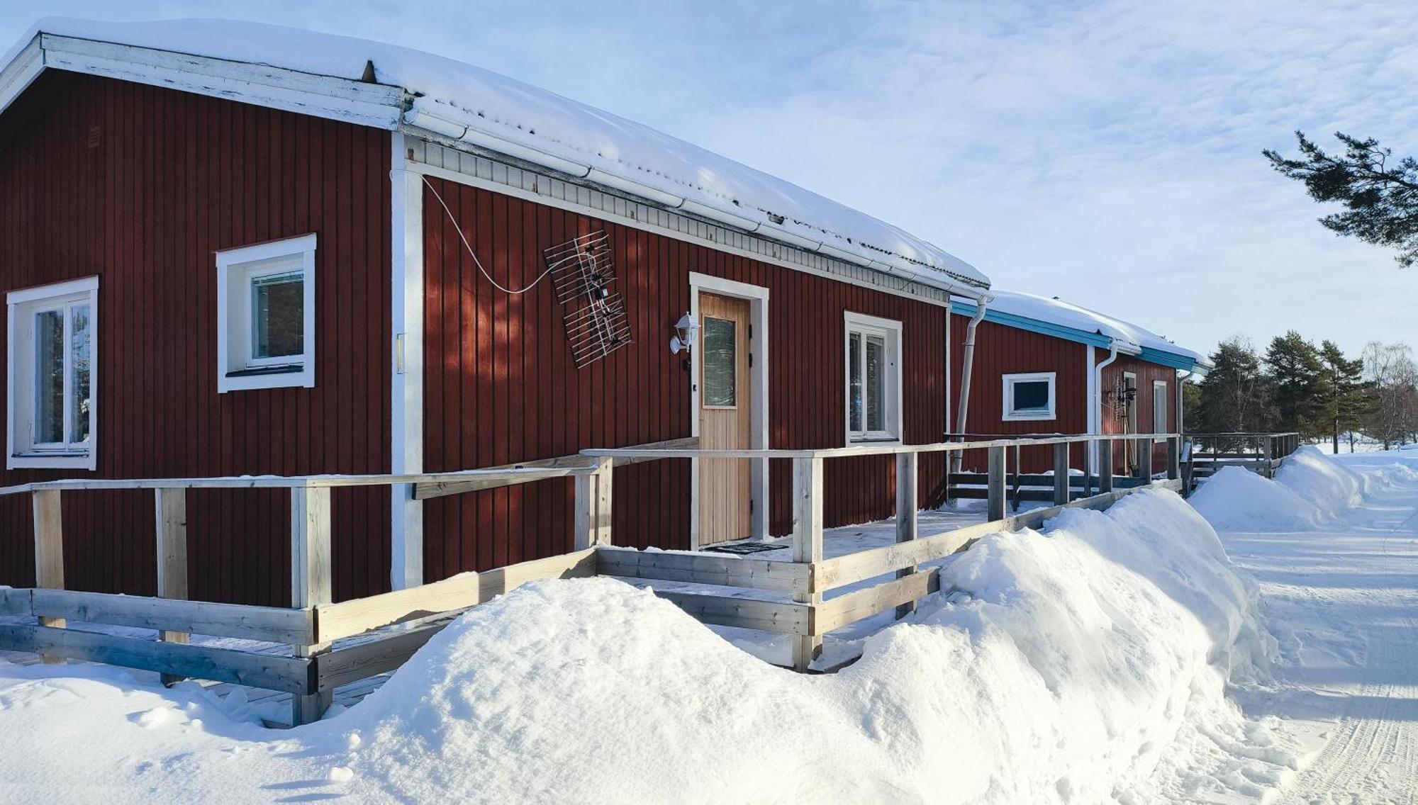 Fritidshus - Cottage - Holiday House - Soluppgang Blattniksele エクステリア 写真